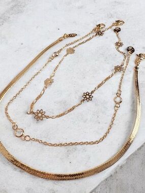 Vintage Avon Gold Anklet Stack NIB Floral Crystal Flat Woven Chains Set of 3